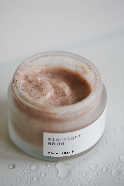 FACE SCRUB 00.24